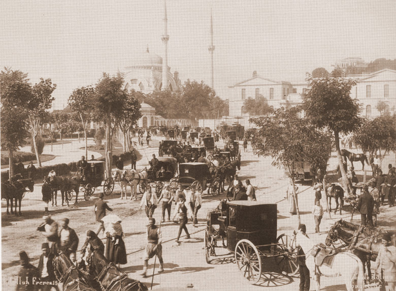 Dolmabahce Camii-Eski-1.jpg